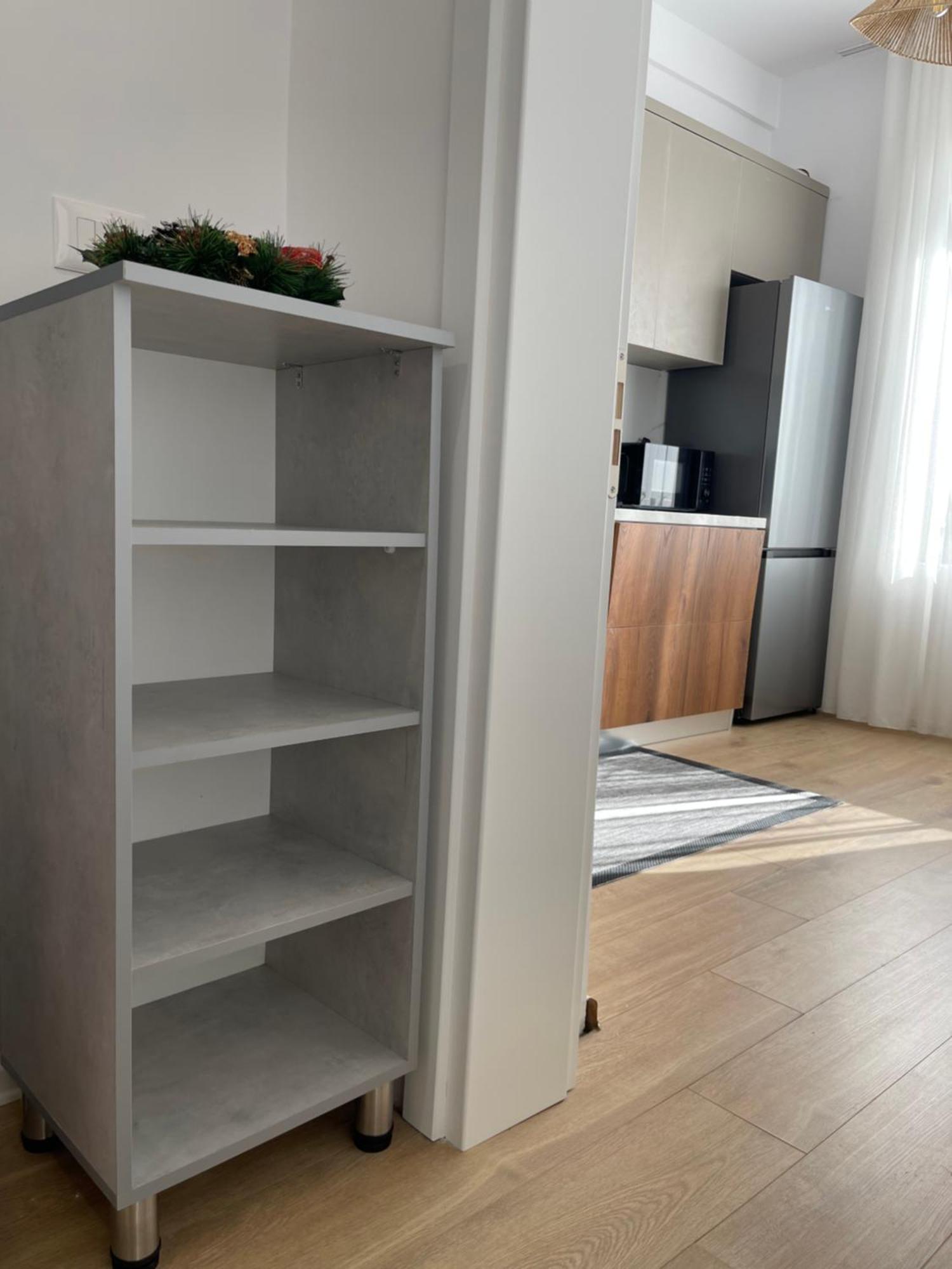 Sunny City Center Apartment Лежа Экстерьер фото